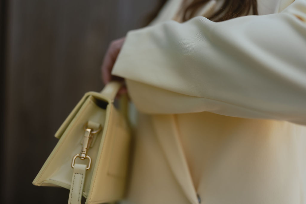 Oversized blazer pastel yellow