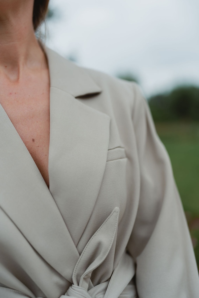 Blazer with belt beige