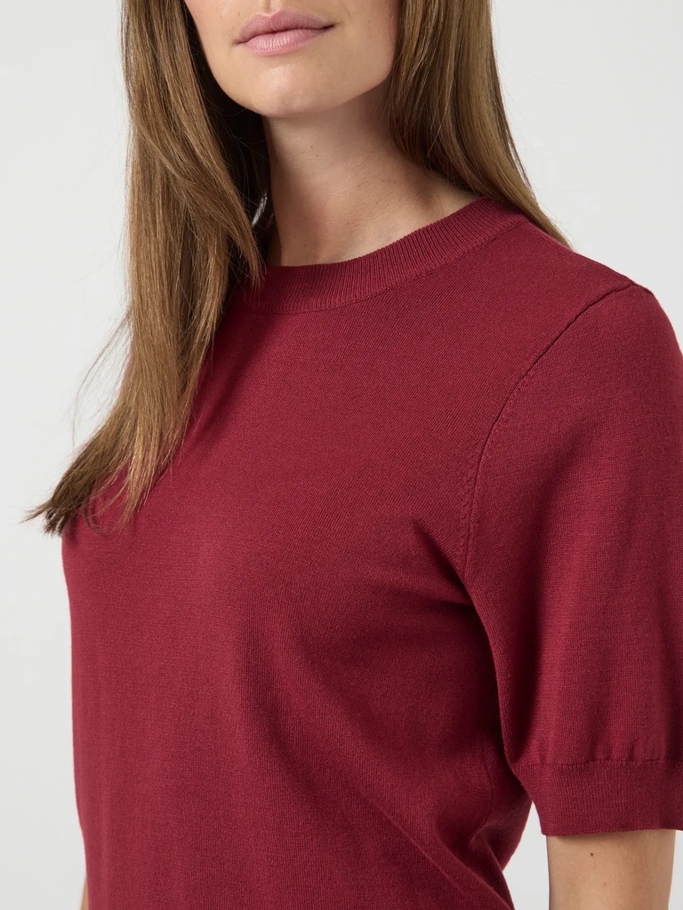 Knit Lena Tibetan Red