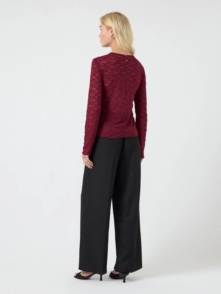 Top Cara Lace Tibetan Red