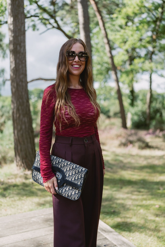 Top Cara Lace Tibetan Red