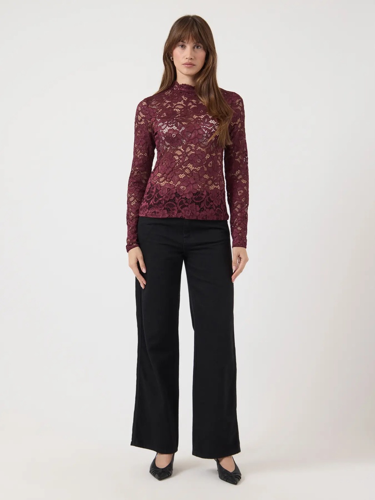 Lace Top Lacey Port Royale