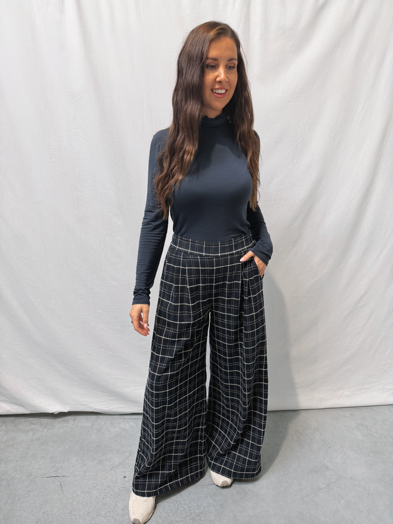 Lucie Pants Navy