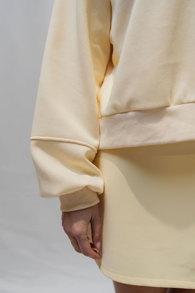 Sweater Pastel Yellow