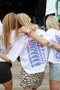 It comes in waves cropped T-shirt white blue