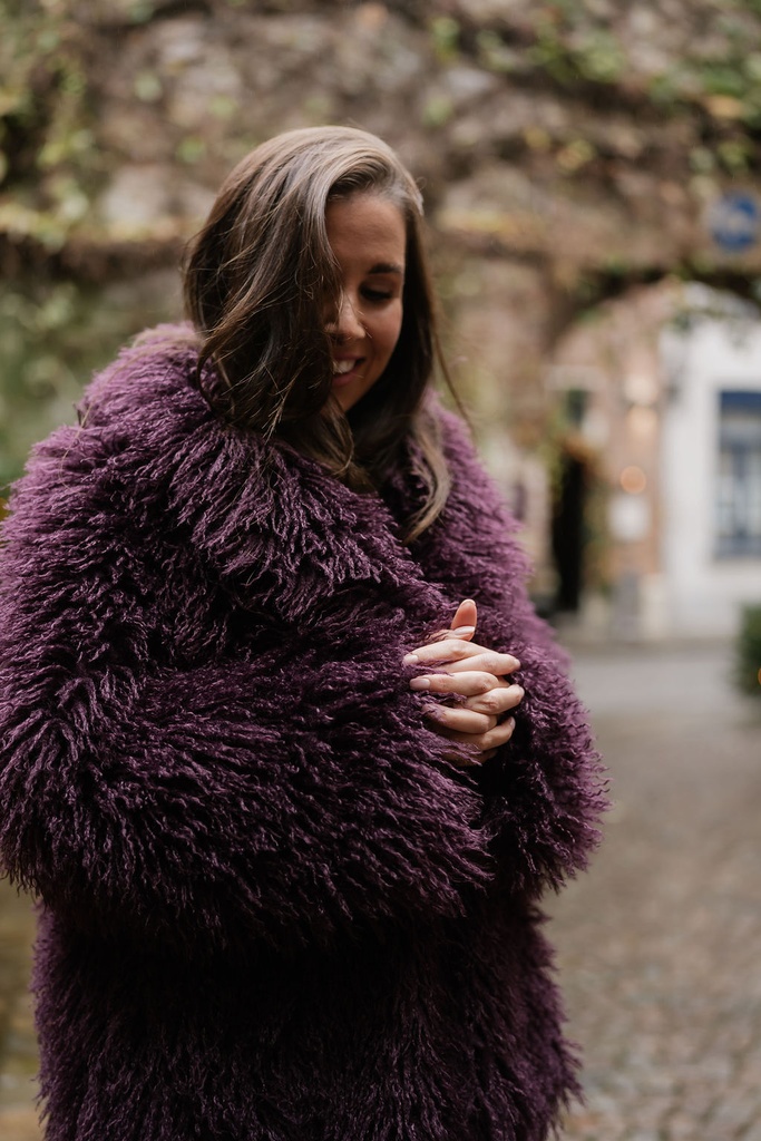 Fluffy Jacket Aubergine