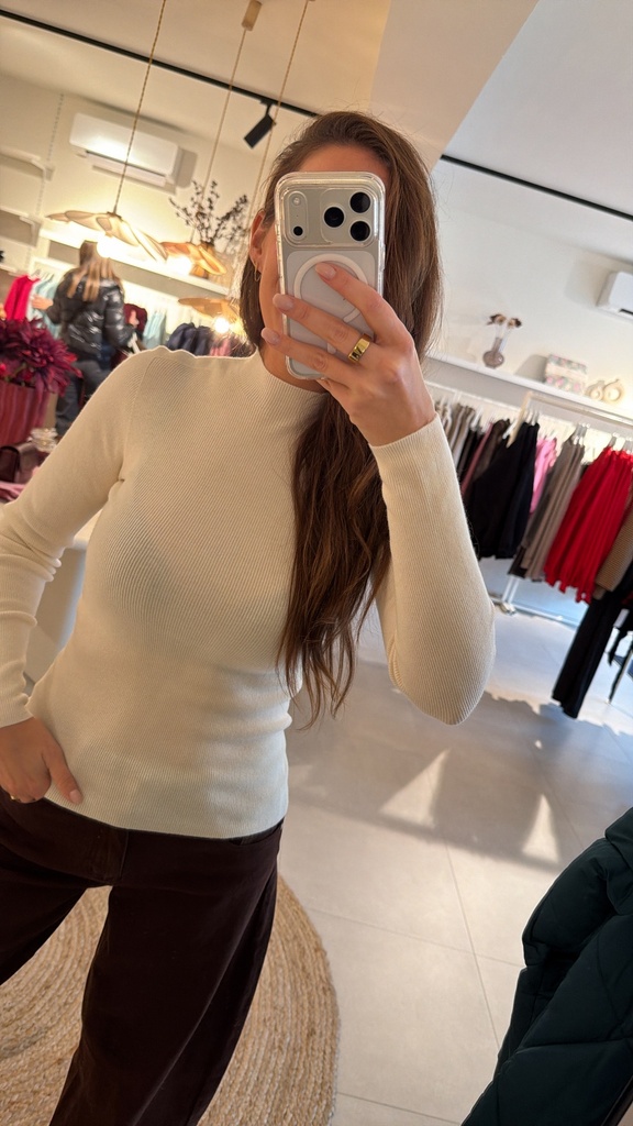 High Neck Knit Scarlet Offwhite